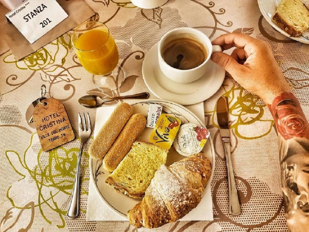 Hotel Cristina 텐노 외부 사진